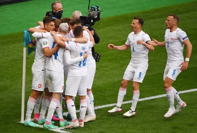 Kèo châu Á Ba Lan vs Faroe Islands, 01h45 ngày 8/9