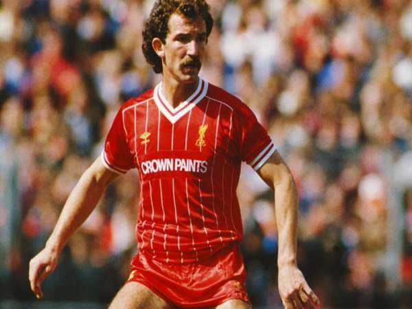 Tiền vệ Graeme Souness